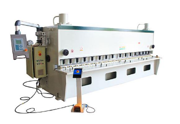 How can QC11Y hydraulic pendulum shearing machine avoid moisture(图2)